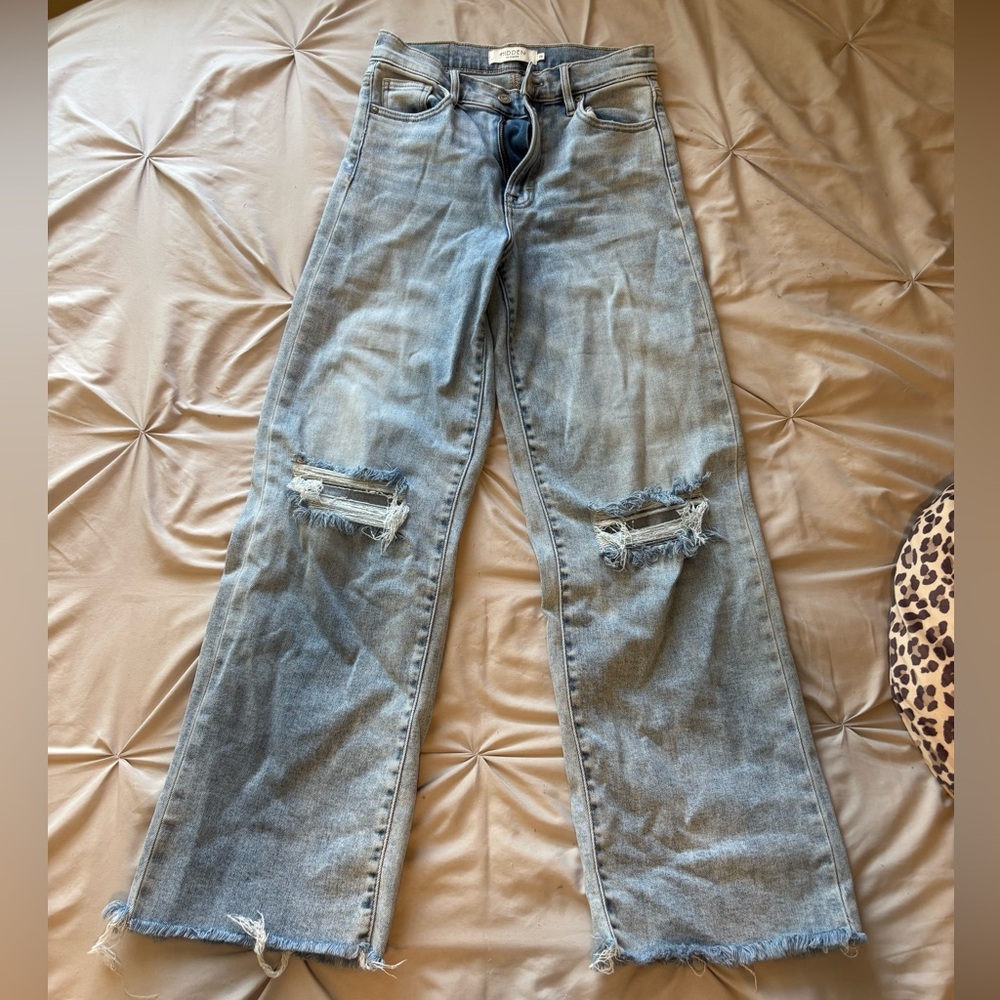 Hidden Brand Light Wash Distressed Jeans